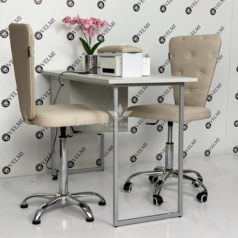 Стульчик мастера Queen Dali