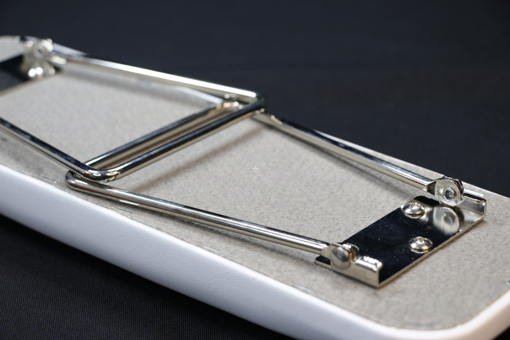 Подставка для маникюра Global, белая