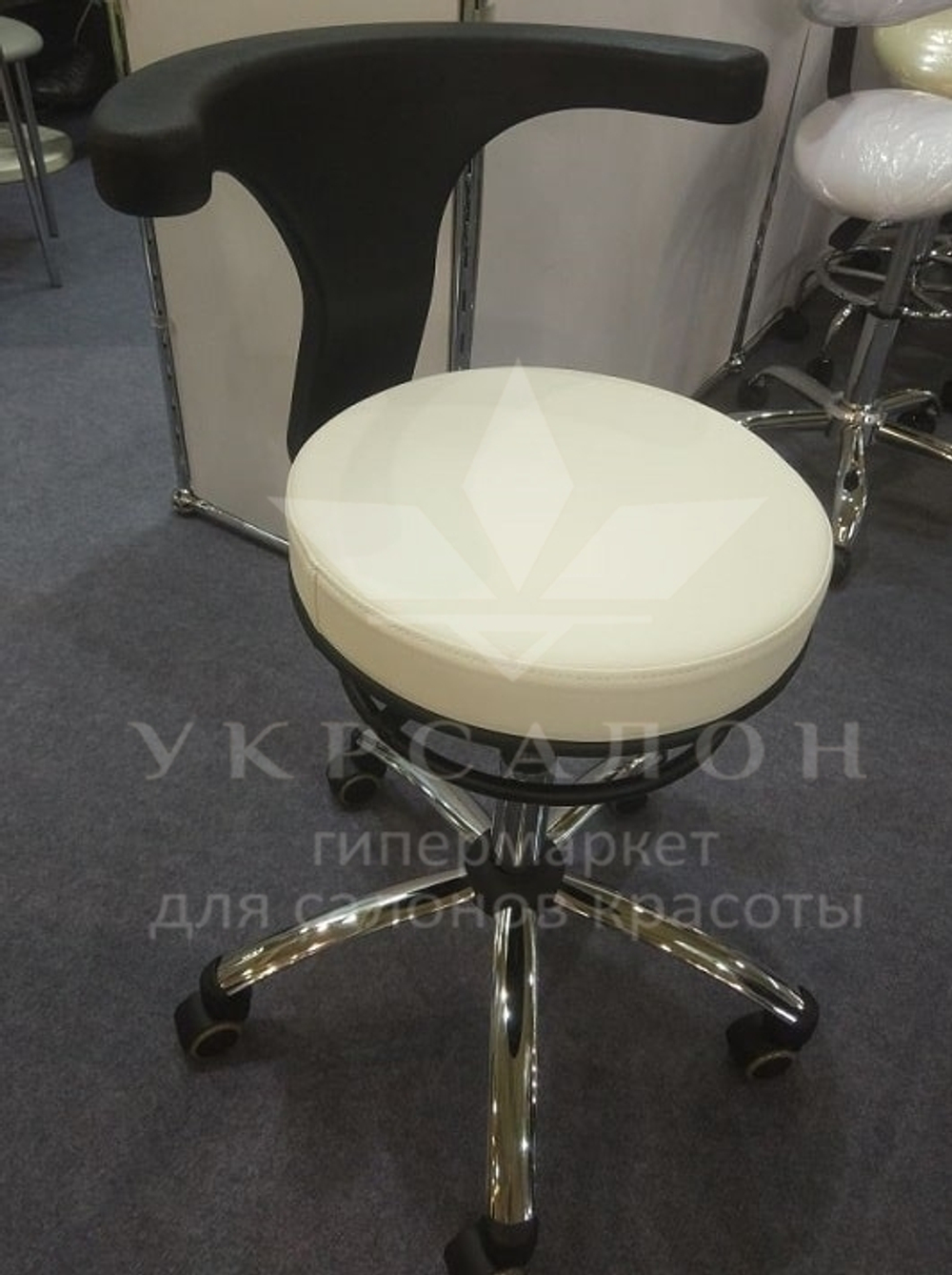 Стільчик майстра зі спинкою 1033