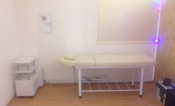 Стандартная косметологическая кушетка Soli бежевая