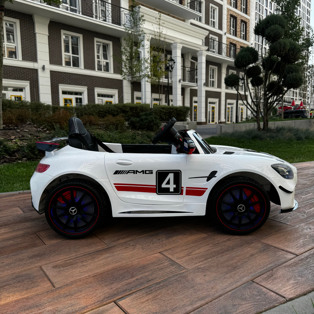 Дитячий електромобіль суперкар Mercedes AMG "WeKids Cars"