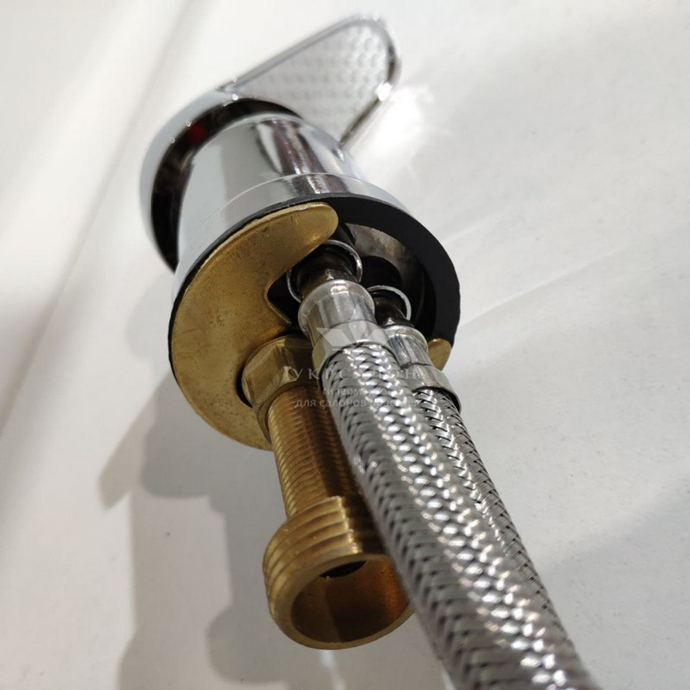 Змішувач для перукарської мийки