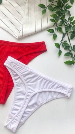 Стринги с вышивкой