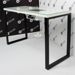 Манікюрний стіл Alison