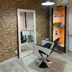 Перукарське крісло Tori