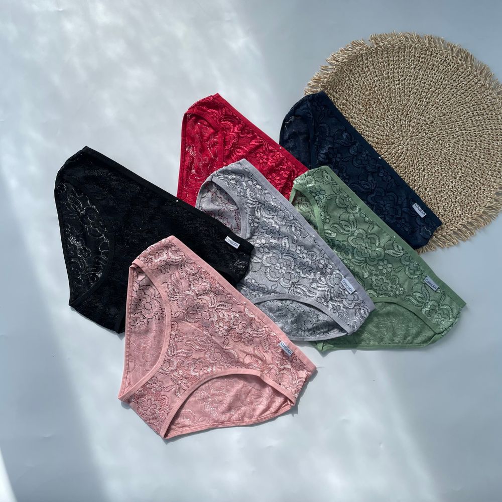 Сліпи мереживні спереду, в рубчик ззаду