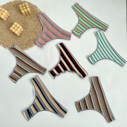 Американки в смужку