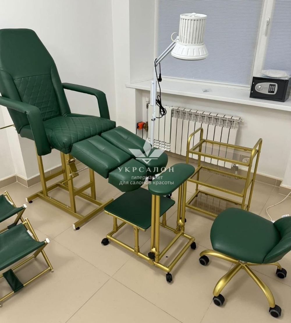 Подставка для педикюра Tertio New Gold на колесиках