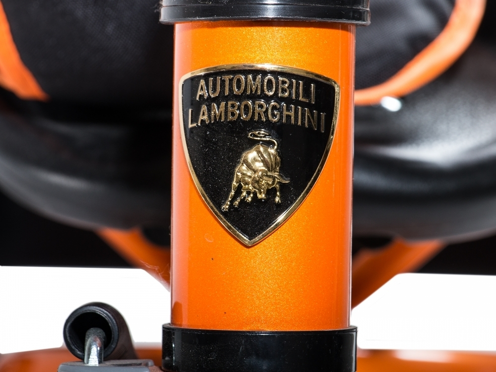 Дитячий триколісний велосипед Lamborghini L2 колеса піна + фара