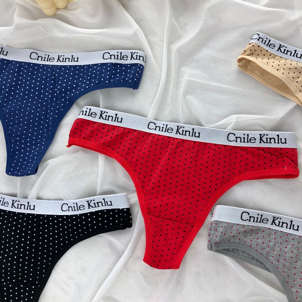 Стрінги в крапочку