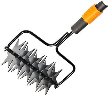 Інструмент для проколювання газонів Fiskars QuikFit (1000689/136524)