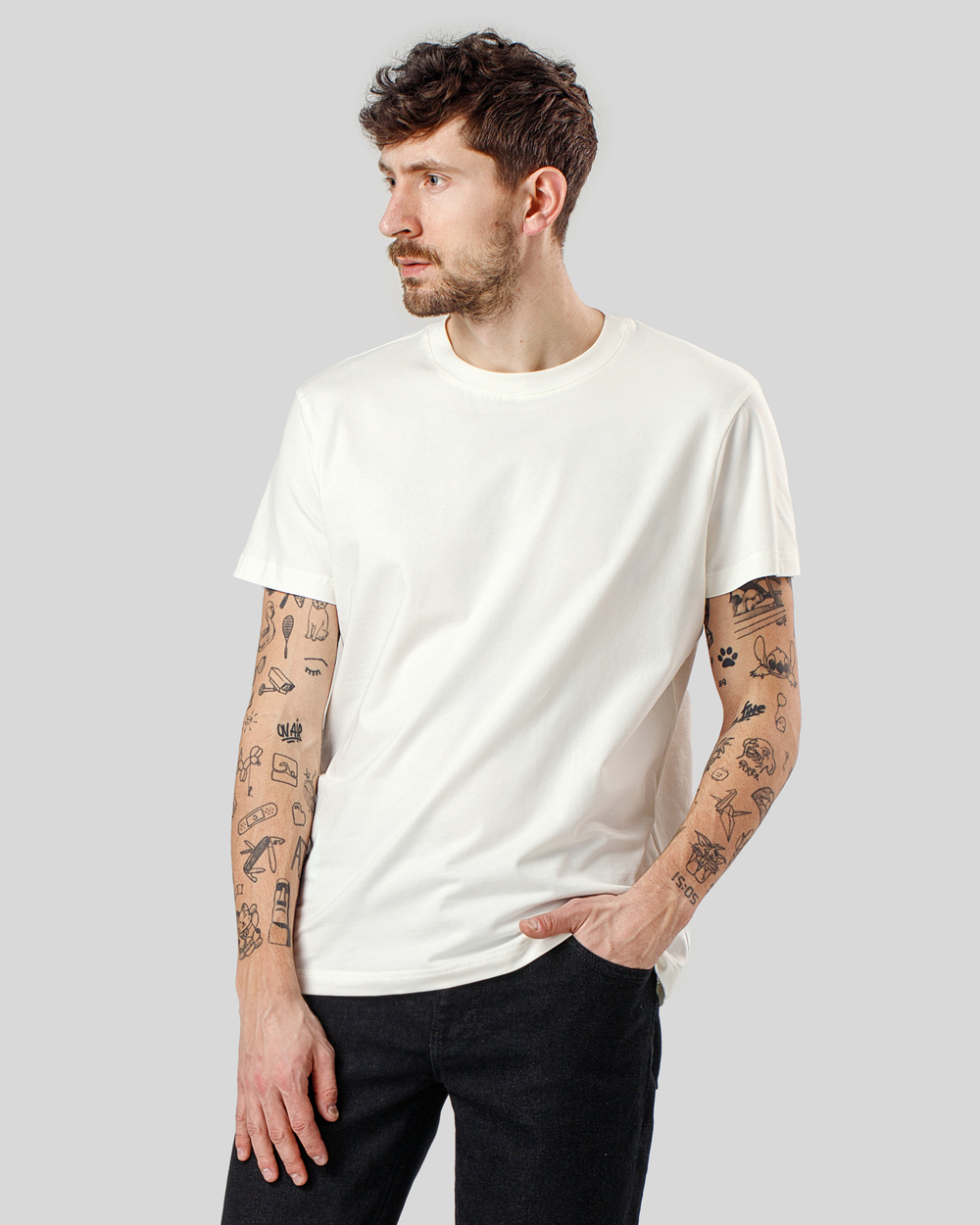 Футболка чоловіча молочного кольору (арт. 7462300508)