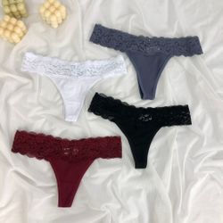 Бавоняні стріни з мереживним поясом