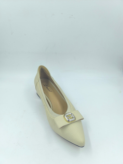 Женские туфли на невысоком каблуке из искусственной кожи/ размеры: 35-40