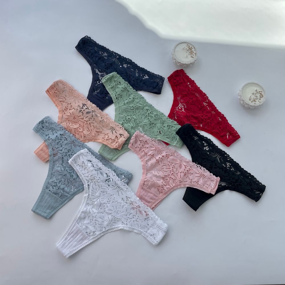 Трусики  з гіпюром