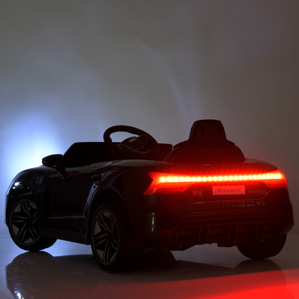 Дитячий електромобіль Audi e-tron GT "WeKids Cars"