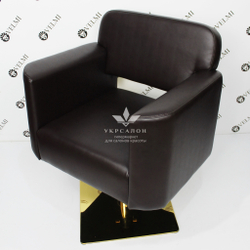 Перукарське крісло Eliot Gold на квадраті