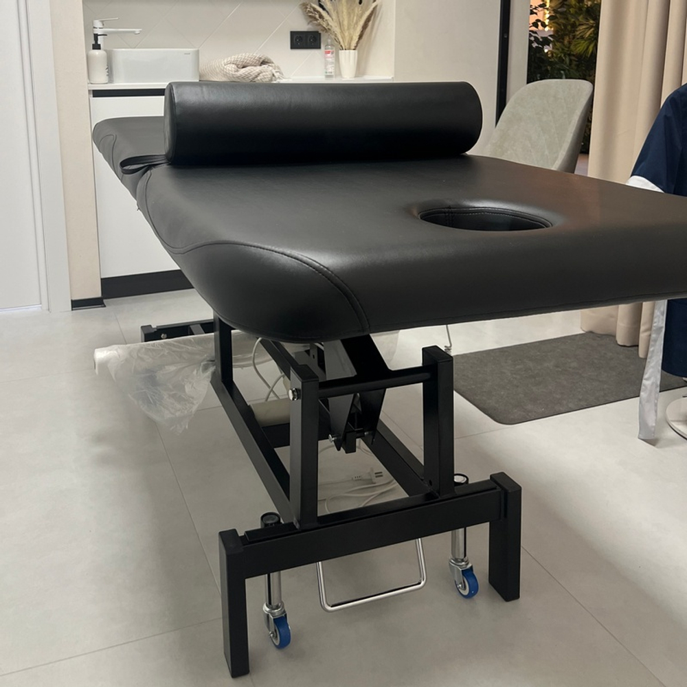 Массажно-косметологическая кушетка 269