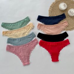 Гладенькі стрінги з мереживними вставками