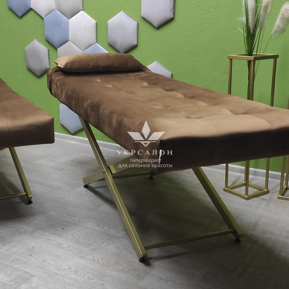 Косметологічна кушетка Tertio з регулюванням підголівника