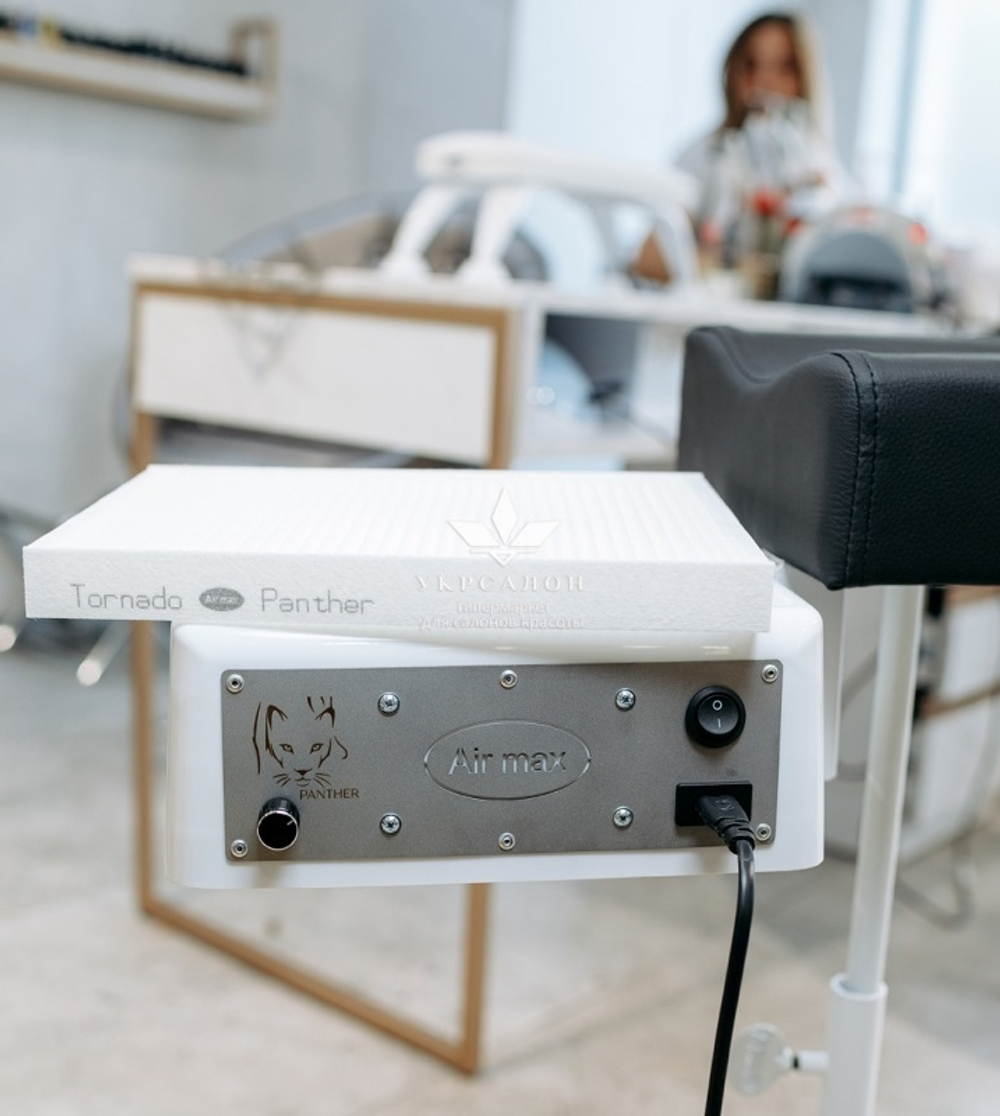 Педикюрная вытяжка Panther Air Max біла silver
