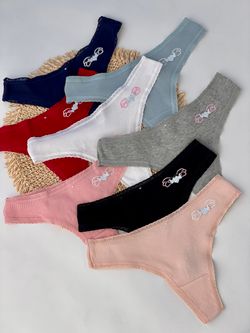 Стрінги з нашивкою