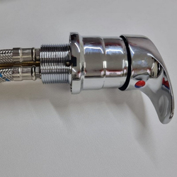 Смеситель для парикмахерской мойки