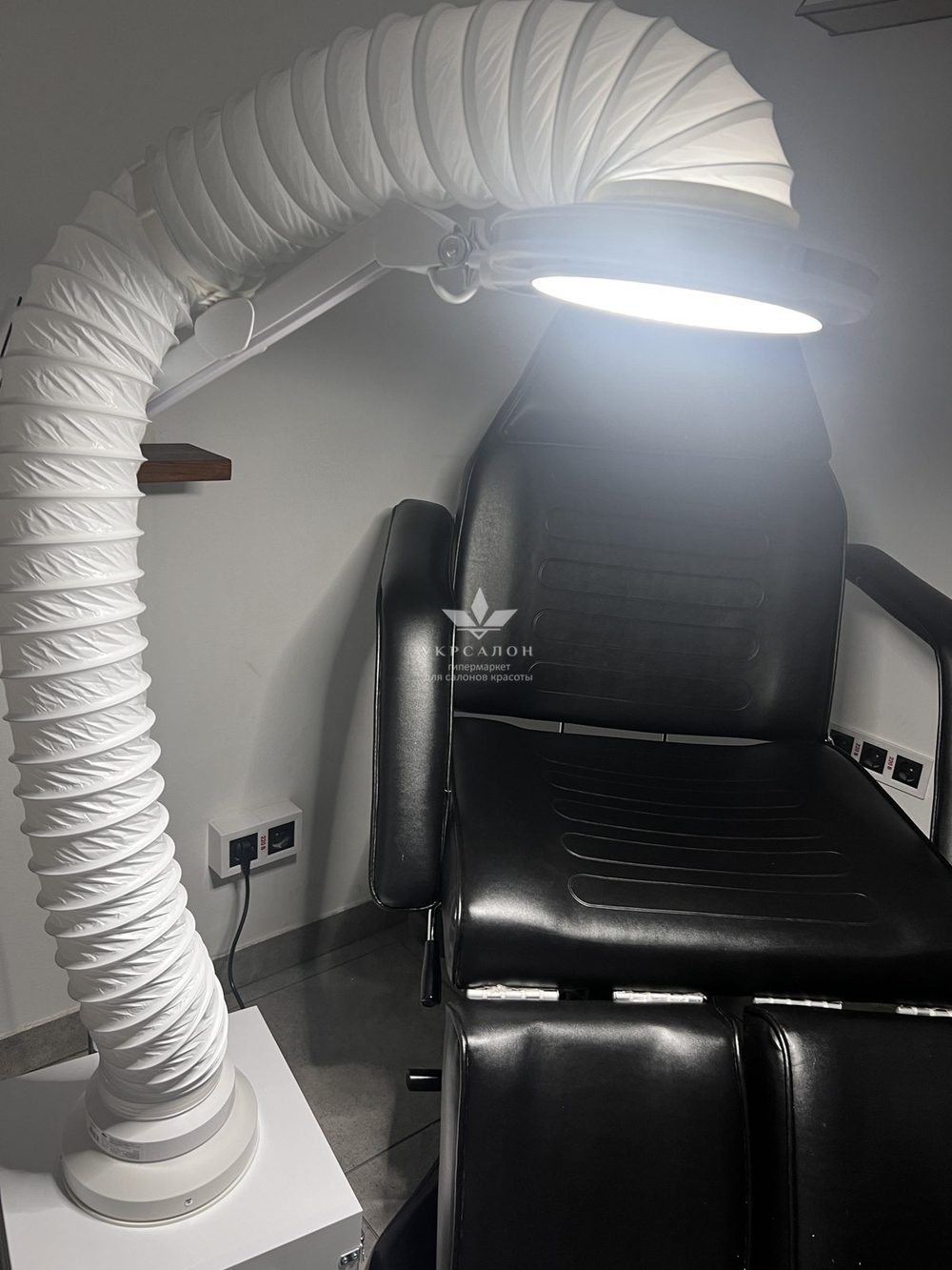 Професійна мобільна витяжка для манікюру та педикюру Fusion