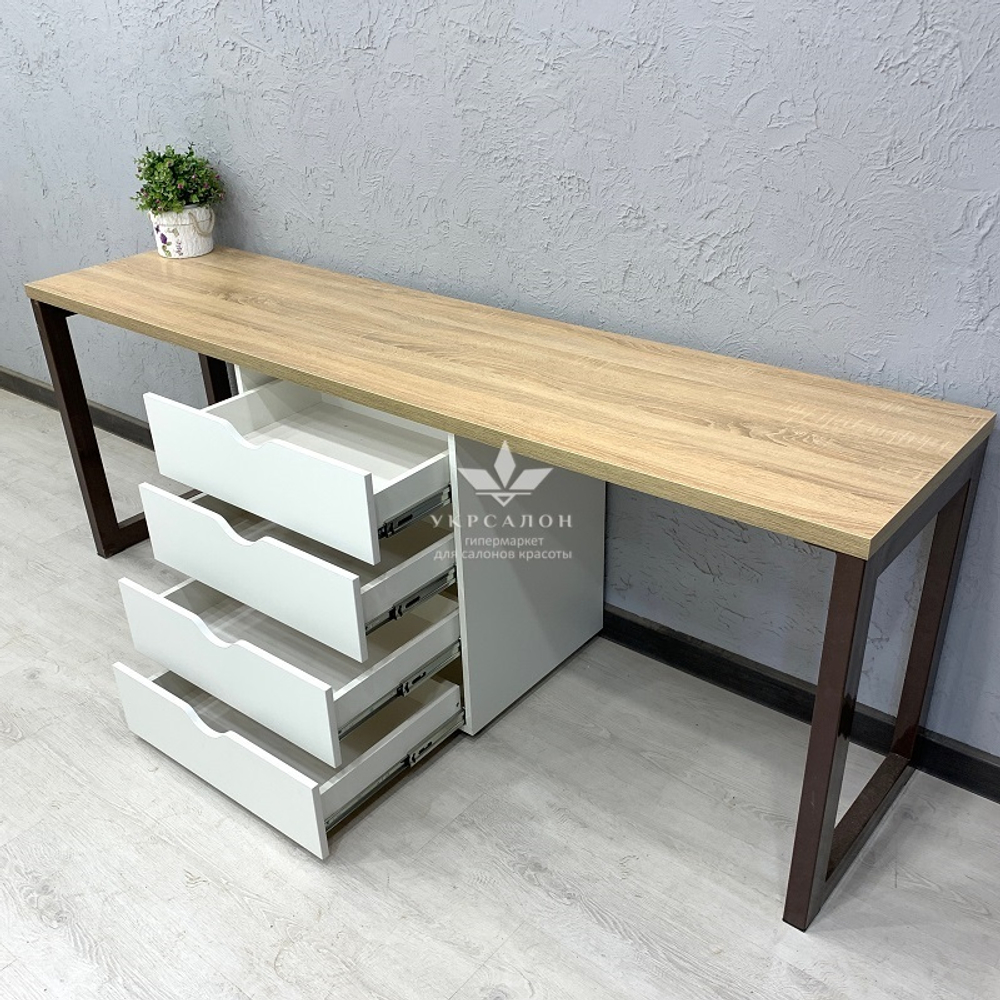 Маникюрный стол Victoria