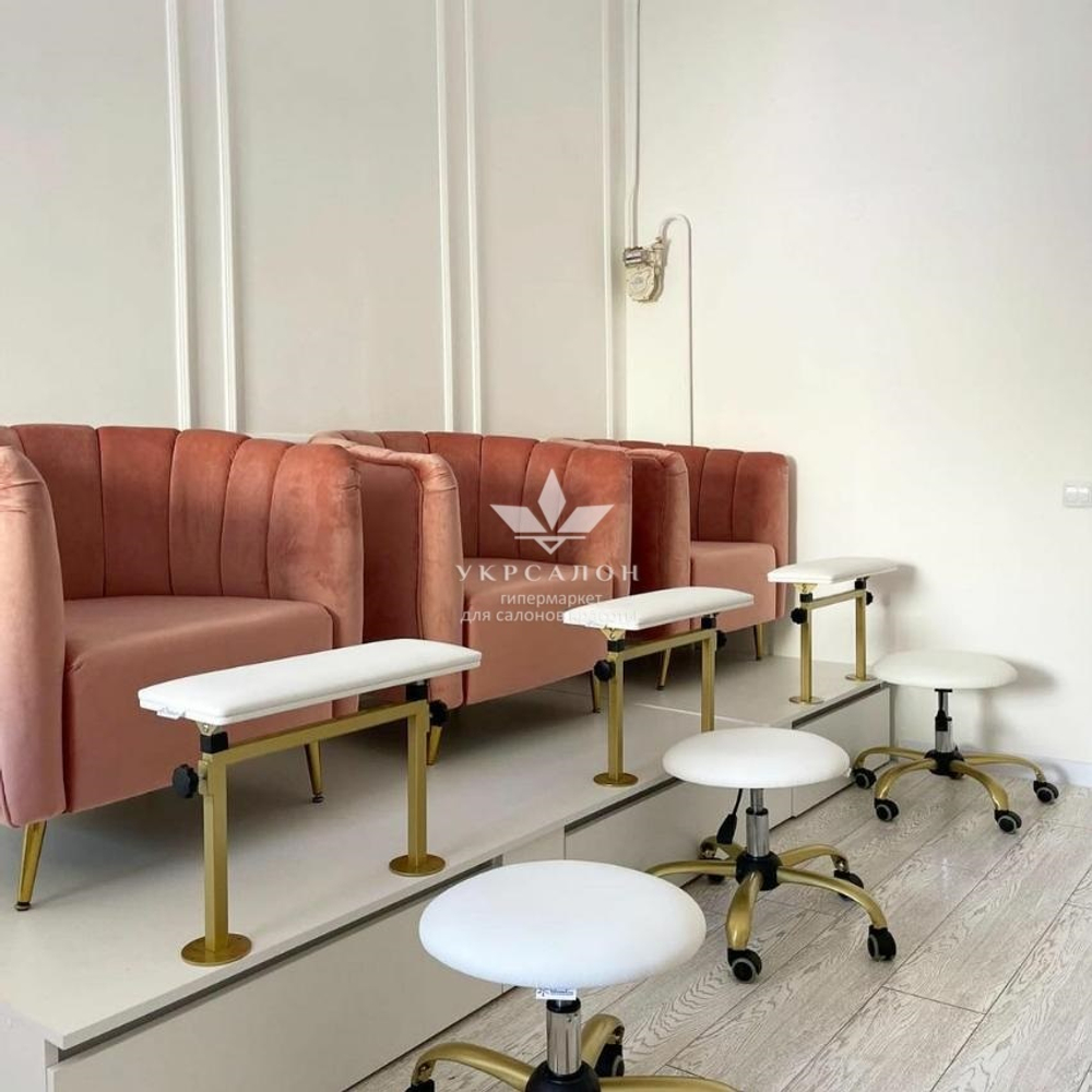 Подставка для педикюра Tertio 7 с регулировкой высоты на золотых ножках