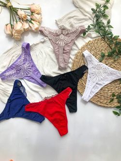 Стриги с кружевом с зади