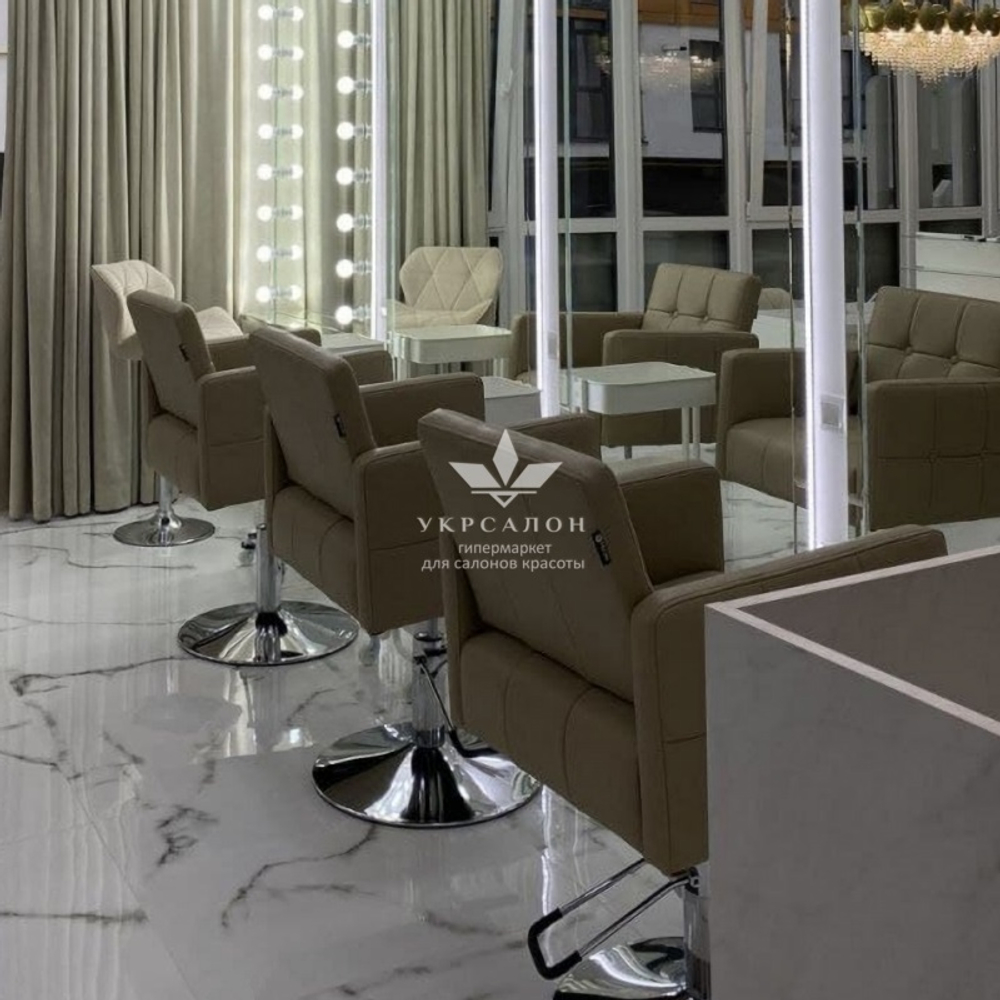 Парикмахерское кресло Primo