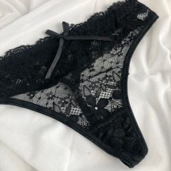 Стрінги в сіточку