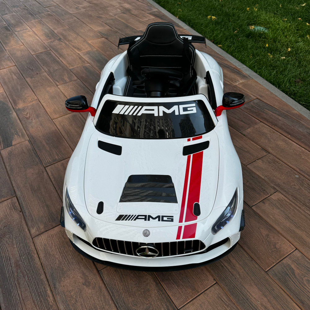 Дитячий електромобіль суперкар Mercedes AMG "WeKids Cars"