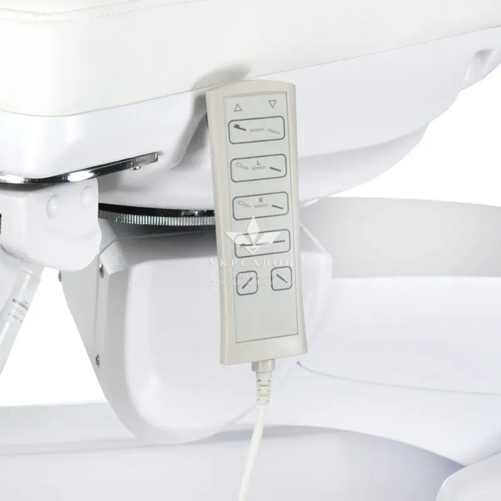 Крісло педикюрно-косметологічне Mazaro BR-6672А (5 моторів), white