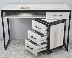 Манікюрний стіл 301