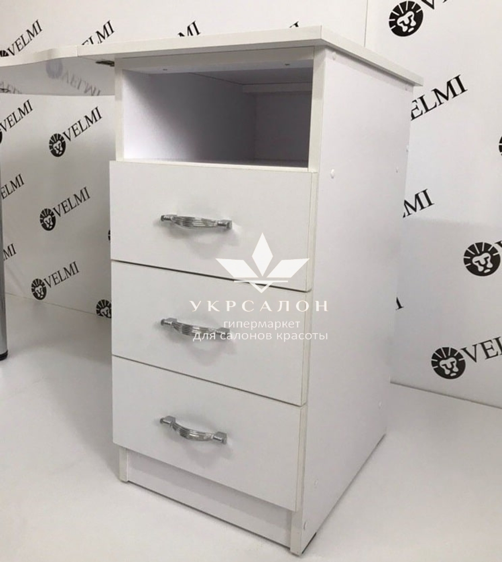 Манікюрний стіл Studio compact