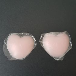 Наклейки силіконові багаторазові для грудей  "серце"