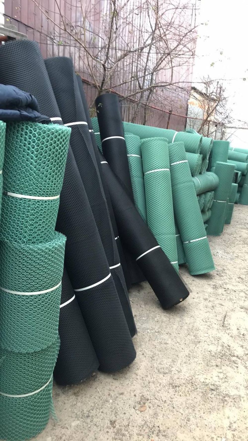 Заборы садовые пластиковый сота (ромб) 0.8м Х 30м (ячейка 20Х20 мм)