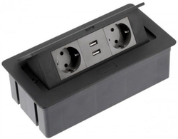 Розетка врезная, открывается с кнопки есть USB зарядное