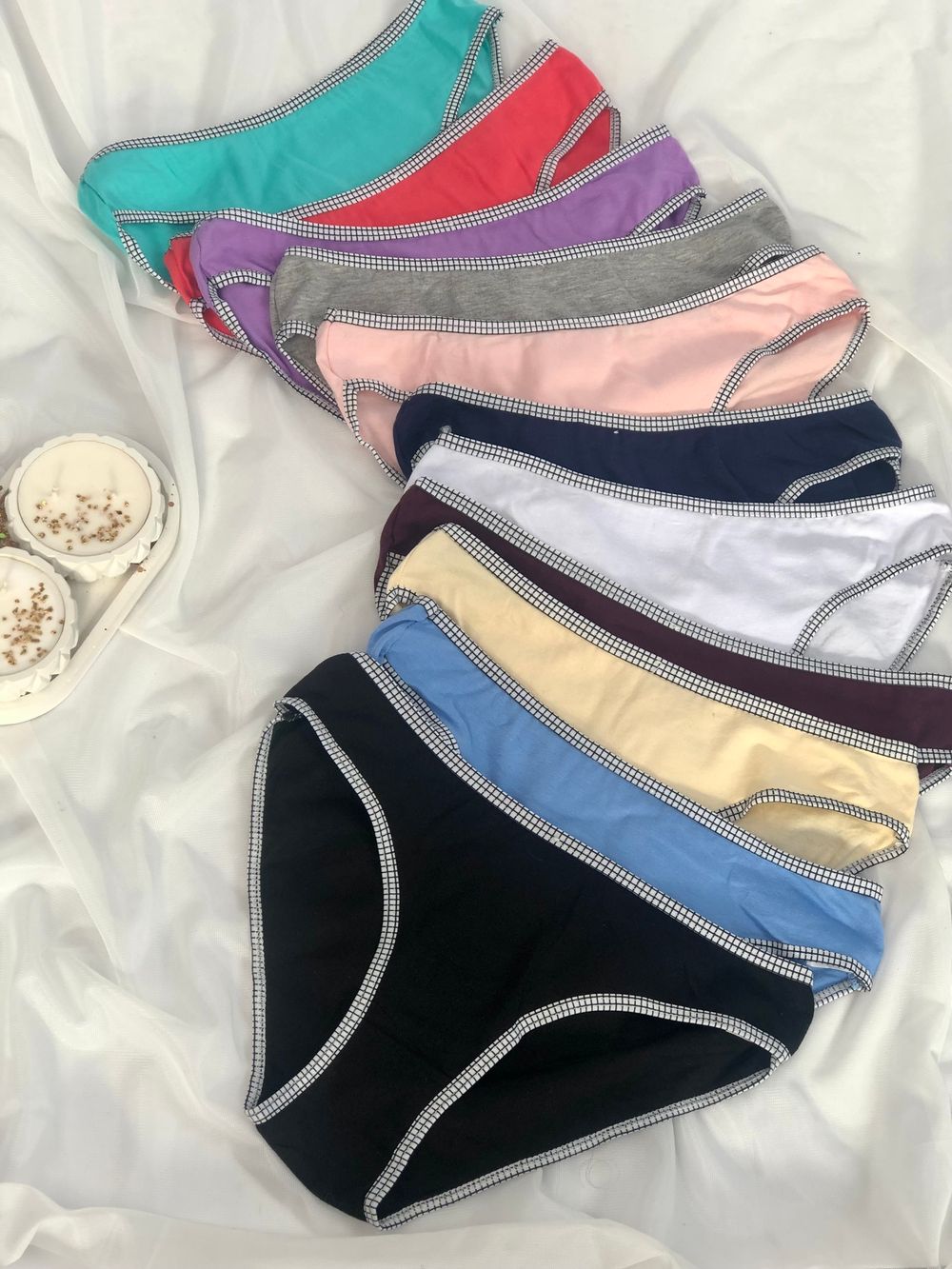 Сліпи з окантовкою в клітинку