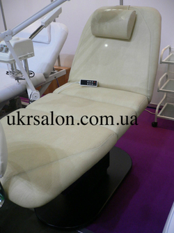 Масаж і косметологічна кушетка 869