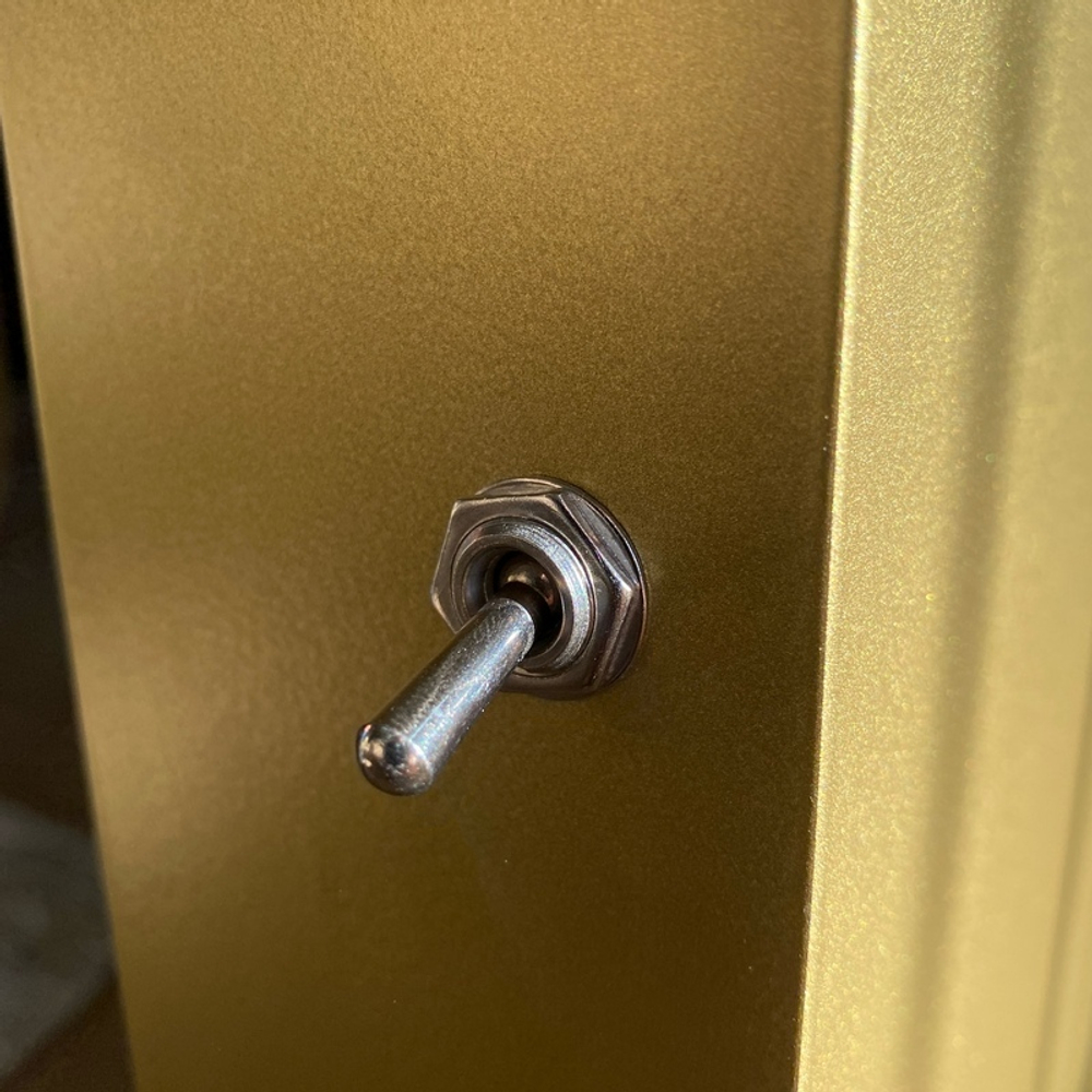 Двостороннє робоче місце перукаря Orion з підсвічуванням