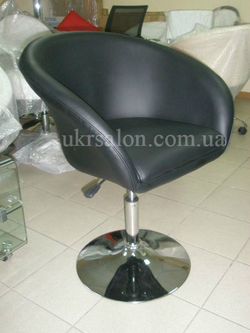 Стульчик мастера Murat на диске