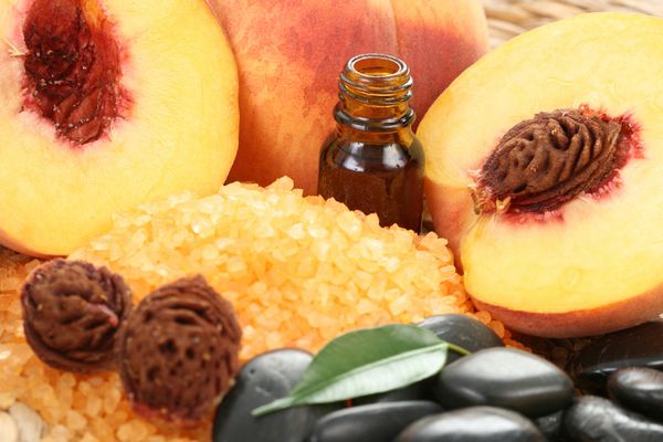 Персикове масло - це висококалорійний продукт.