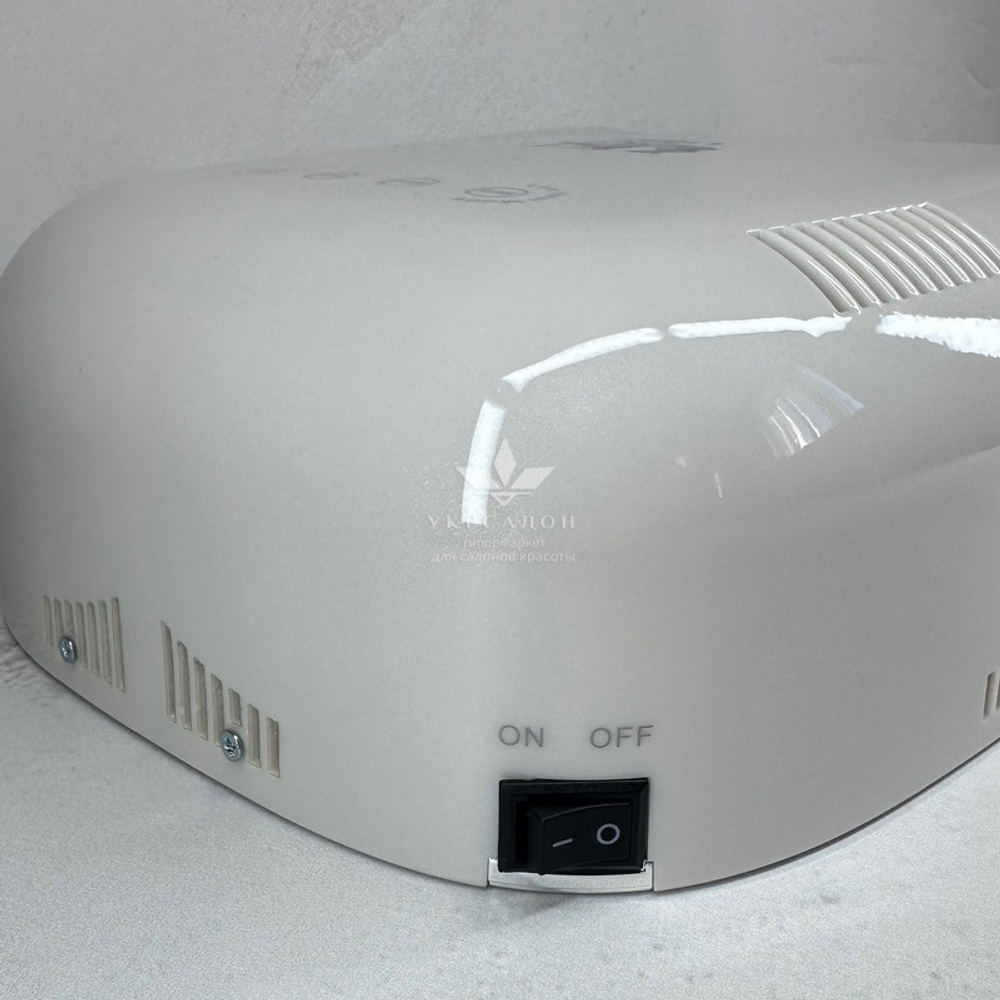 Лампа для маникюра ELIS Light с вентилятором
