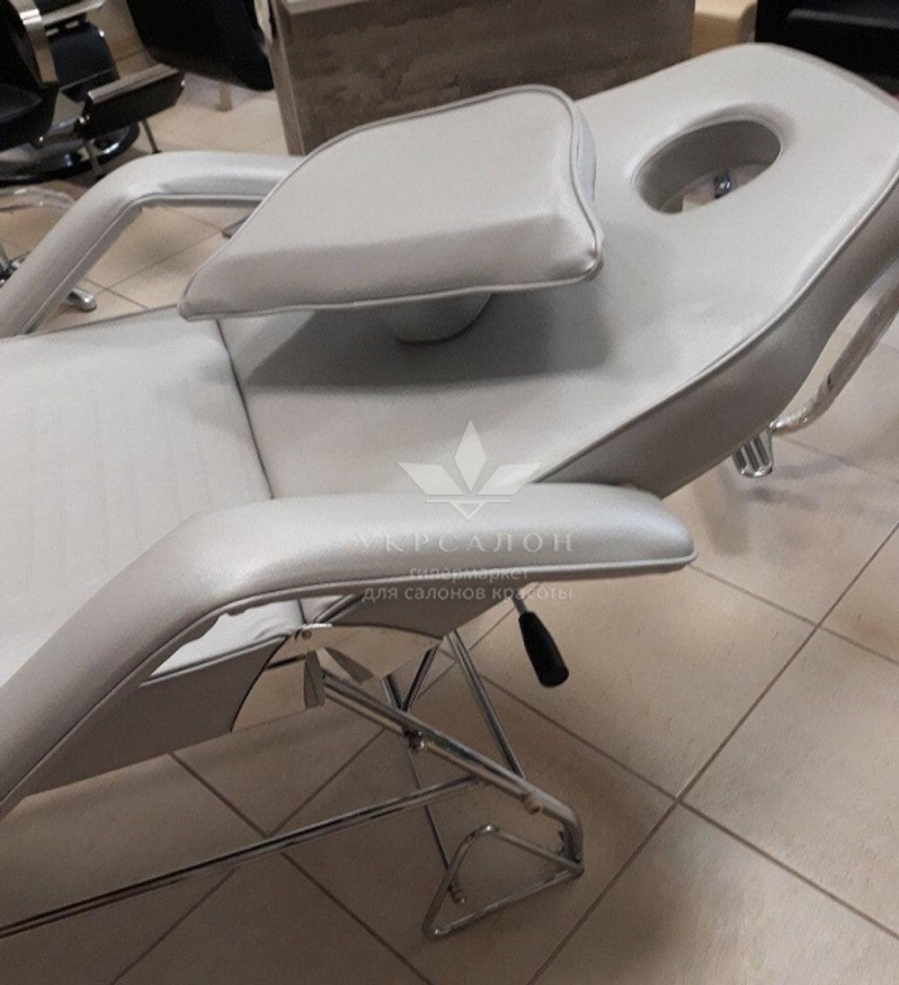 Кушетка косметологічна zd-805a