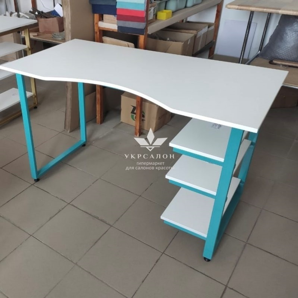 Манікюрний стіл Color Loft