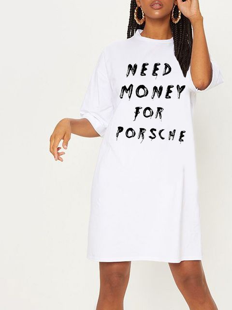 Платье-футболка белое с удлиненным рукавом Need money for Porsche Love&Live фото 1