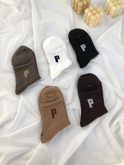 Шкарпетки з літерою Р високі